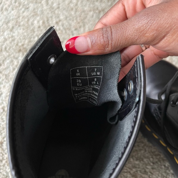 Dr Martens 1460 Bex 8-Eye Boot - Picture 14 of 16